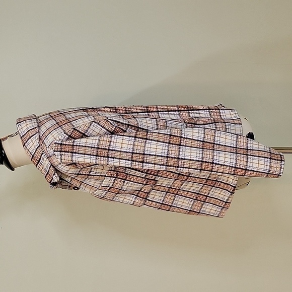 MELLODAY plaid waist length flannel jacket.  Pockets.  Size is Small. - Picture 2 of 7